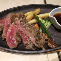 世界のワイン博物館 グランフロント大阪店  - ステーキ (*´ω`*) Lunch