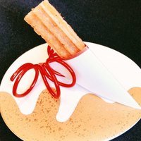 ガストロノミー ジョエル・ロブション - 長エビ、ウニ、ベシャメルクリームをペースト状にしたものを入れたゴーフレット