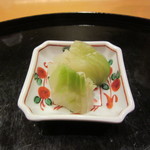 懐石料理 はし本 - お通し：自家製のザーサイ