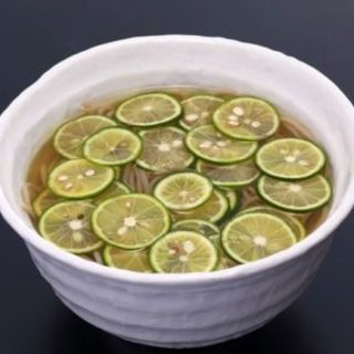 浪花で愛され続ける老舗そば