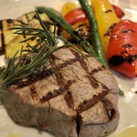 肉好き必見！極上の牛フィレやわらかグリル