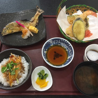 季節の魚と釜飯 魚信 - 季節御膳