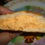 ヒルズ パン工場カフェ - クリームパン　断面