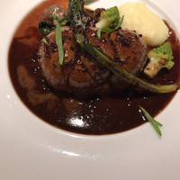 フランス料理 ル・クール - ロニョン ド ヴォー 紫粒マスタードと赤ワインのソース