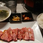 炭火焼肉定食専門店 やまと - 