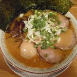 Hakata Nagahama Ra-Men Rokkaku Dou - 特製味噌ラーメン