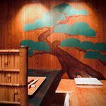 面 - 能の舞台を模したインテリア　BGM♪ 能楽