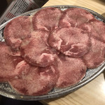 Taishuu Horumon Yakiniku Kemuri - 