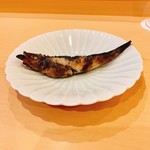 恵比寿 えんどう - メヒカリの一夜干し。うーん、、内臓はもっと焼けてる方が好みです。