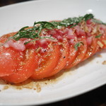 鳥みつ - トマトサラダオニオンピクルスのせ