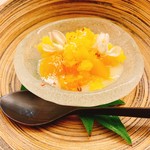 くすのき - マンゴーのデザート。トロミのあるシロップも美味しかったです