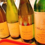 くすのき - メニューリストはなくボトルの裏にお値段があります