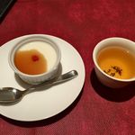ジョーズ シャンハイ ニューヨーク - パンナコッタのような杏仁豆腐とお茶