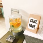 Cafe & Wine bar O-de-Pa-ru - テイクフリーなフルーツウォーター