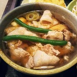 藤ヱ門 - 肉汁！柔らかく薄い豚バラ肉が入ってますがカツオだしが効いてて美味い！