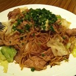 Ushi Kushi - ハワイアン焼きそばライス