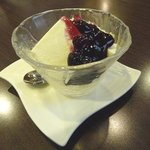 和ダイニング 四季彩 - レアチーズケーキ　２００円