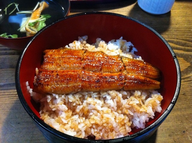 虎ノ門 うなぎのお宿>