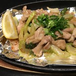 Ikkyuu -  セセリor豚肩ロースとセロリの塩ダレ炒め700円