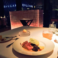 ベージュ アラン・デュカス 東京 - 