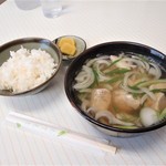 末広食堂 - かしわうどんと小めし