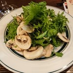 ネオビストロ　MURA　-ハンドメイドキッチン-　中野店 - クレソンとマッシュルームのサラダ