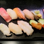 Heiroku Sushi - セットの握り