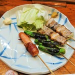 焼鳥かさ岡 - 串（ウインナー・シシトウ・豚バラ）