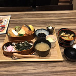 三枚目 助五郎 盛岡駅前店 - 助五六わっぱ 560円(税別)