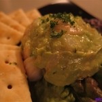 ビア パブ カムデン - プリプリ海老のアボガドディップ　わさびマヨネーズ風味