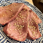 炭火焼肉ホルモン 横綱三四郎 - 