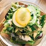 ももふく - たっぷりグリーンサラダ。