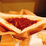 AKL  ～カレーなる酒場～ - カレーと食パン