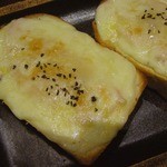 うさぎとぼく - トーストはパンがとってもやわらかいよ。グラタンとよく合ってます。すごくおいしいです！