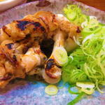 酒蔵 力 - 焼豚足ハーフ