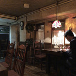 インビス・バーデン - 薄暗い店内♪