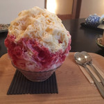 米屋別荘 - 志穂氷のラズベリーと杖立プリン味