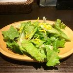 Piza Ba Ura Akihabara - ランチのサラダ