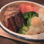 西天満バル - トマトと赤ワインで煮込んだ豚の角煮 温野菜添え￥７８０