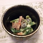 浪速割烹 㐂川 - 大阪豊能 高山真菜と揚麸・金時人参の白和合え