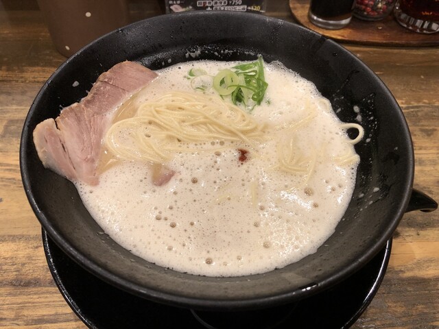 超豚骨 濃度8 近鉄日本橋 ラーメン 食べログ