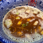 支那そば 僉 - スパイシーな魚介香る節系つけ汁！