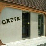 GAZTA - 数回撮り直しして…
            無人が上手く撮れました(^^)v