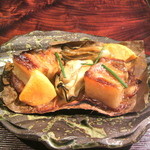 賛否両論 - 豚バラ、牡蠣、柿の朴葉焼き　2011年12月