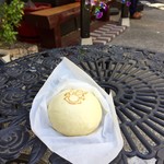 さるぼぼはうす - 飛騨牛まん