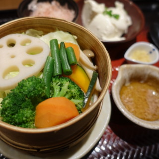 東京駅でおすすめの美味しい定食 食堂をご紹介 食べログ 東京駅でおすすめの美味しい定食 食堂をご紹介 食べログ