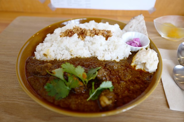 はらっぱカレー店>