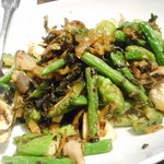 ロウホウトイ - ニガウリ高菜炒め