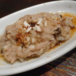 ロウホウトイ - 鹹魚蒸肉餅　咸魚（ハムユイ） くさや塩味 香港のハンバーグ