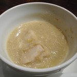 ロウホウトイ - 里芋とネギのスープ